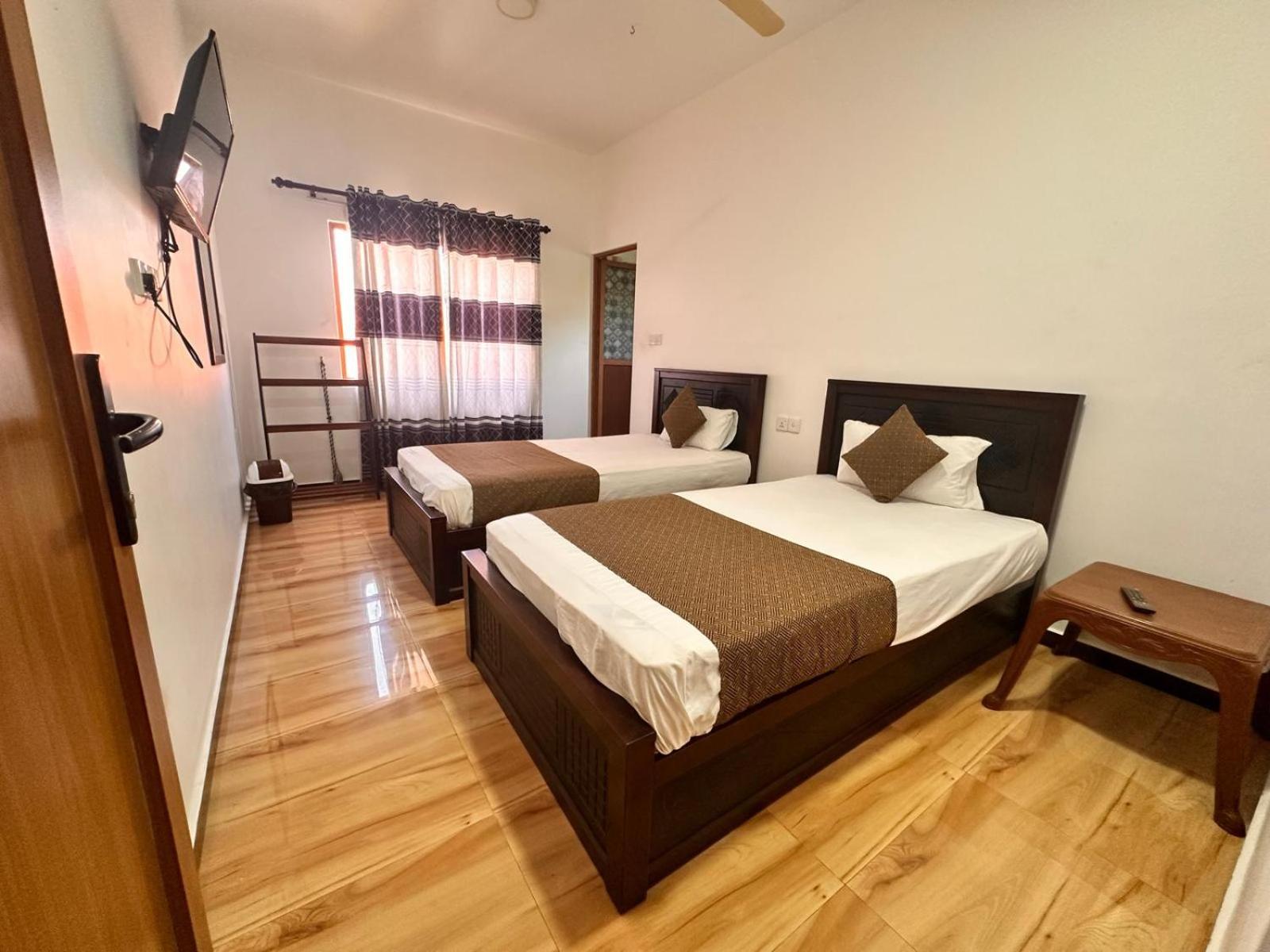 Holiday Villa 트링코말리 외부 사진